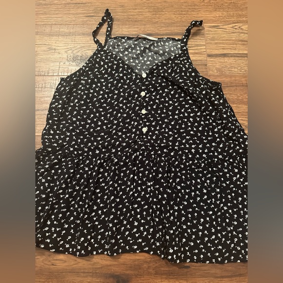 Navy Floral Tank - Picture 1 of 4